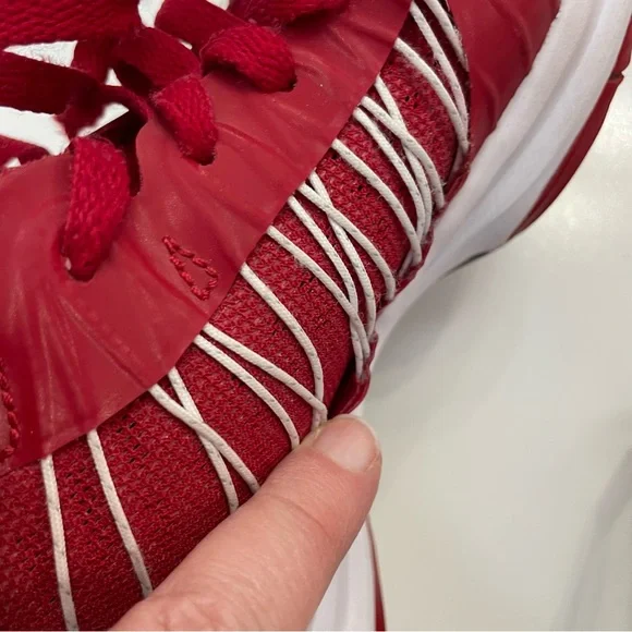 Nike Men's Red Basketball Shoes Size 7.5 - Picture 12 of 13
